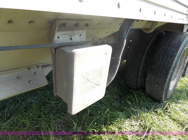 image for item J2705 2007 Timpte double hopper grain trailer