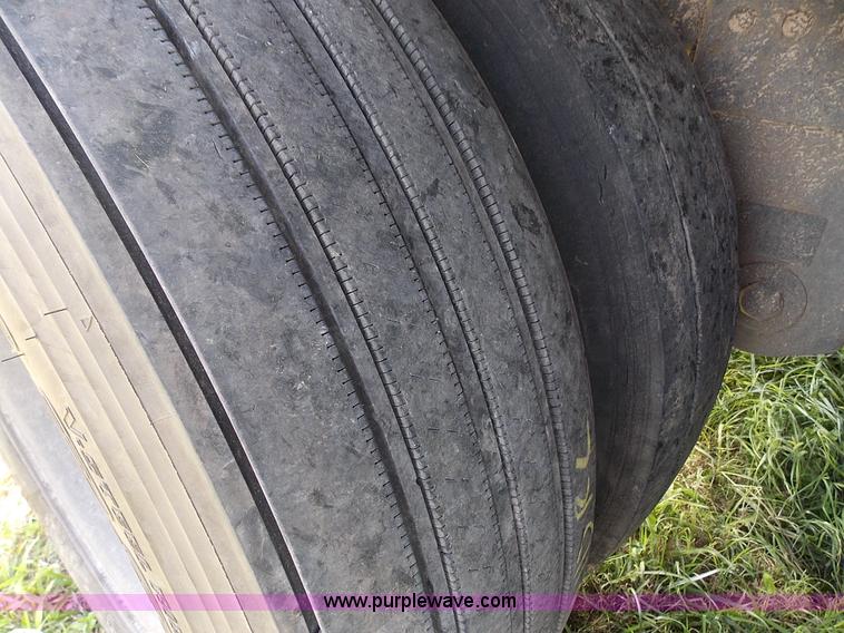 image for item J2705 2007 Timpte double hopper grain trailer