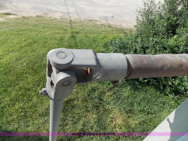 image for item J2705 2007 Timpte double hopper grain trailer