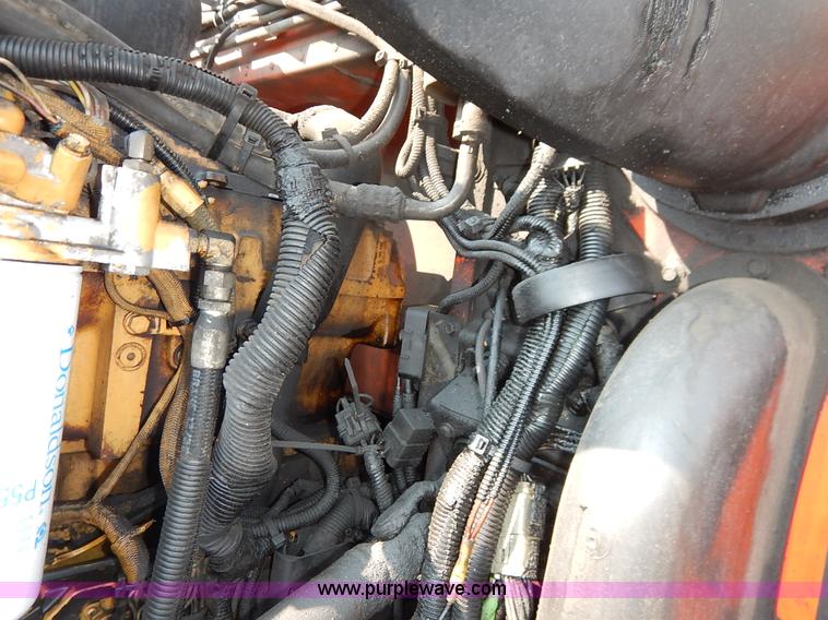 image for item J6445 2006 Peterbilt 379 semi truck