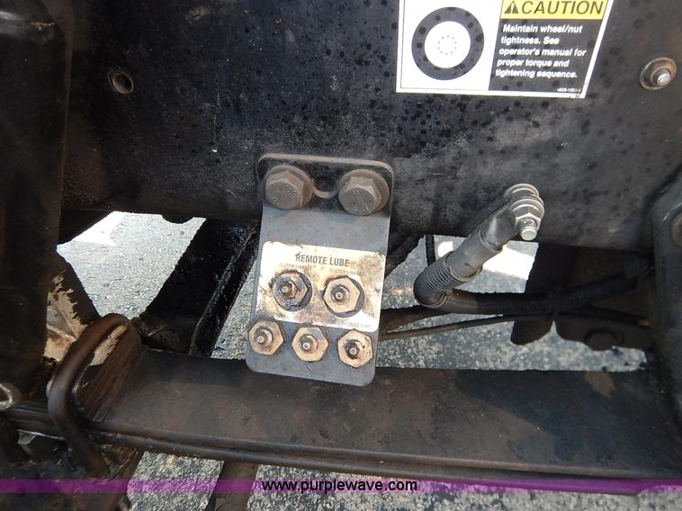 image for item J6445 2006 Peterbilt 379 semi truck