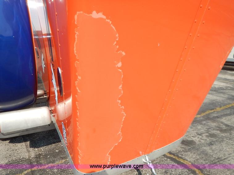 image for item J6445 2006 Peterbilt 379 semi truck