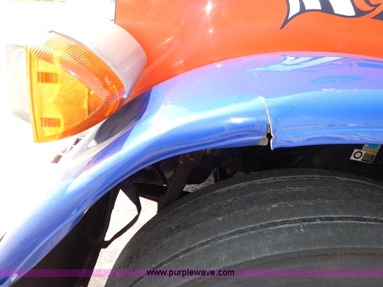 image for item J6445 2006 Peterbilt 379 semi truck