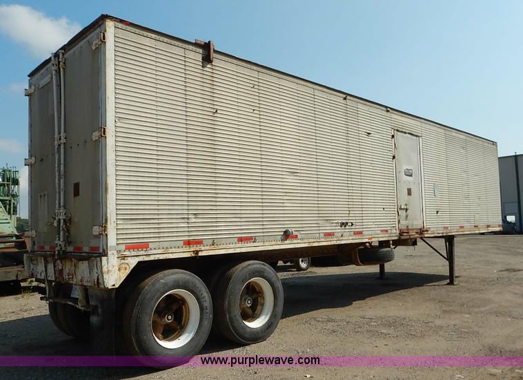 image for item J6446 1962 dry van trailer