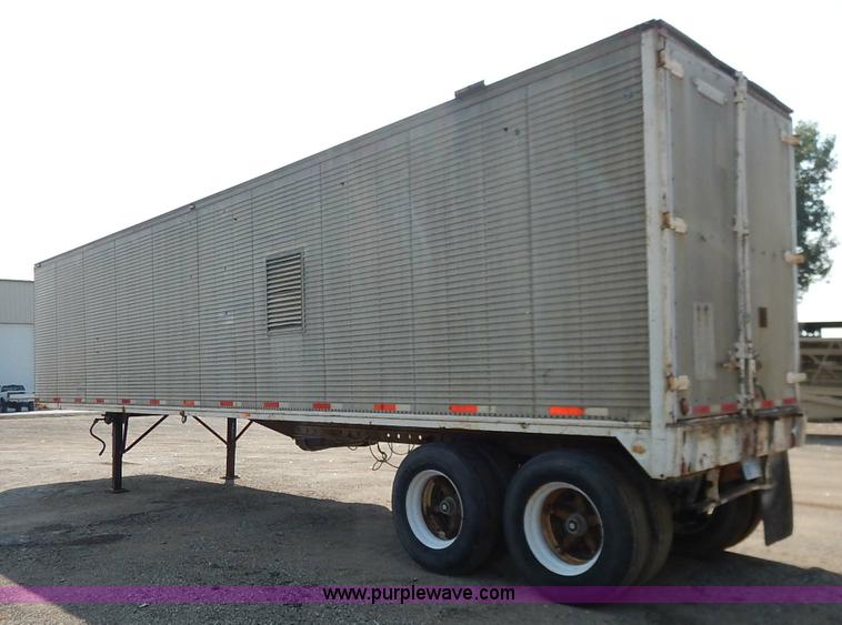 image for item J6446 1962 dry van trailer