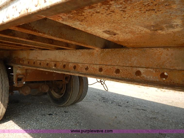 image for item J6446 1962 dry van trailer