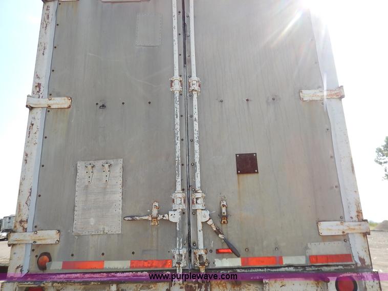 image for item J6446 1962 dry van trailer