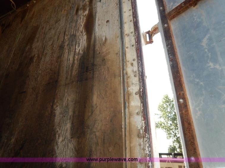 image for item J6446 1962 dry van trailer