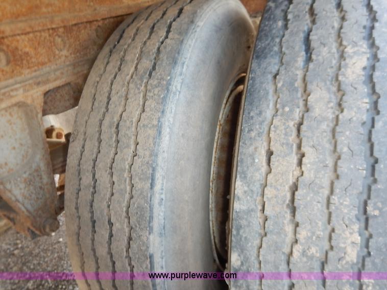 image for item J6446 1962 dry van trailer