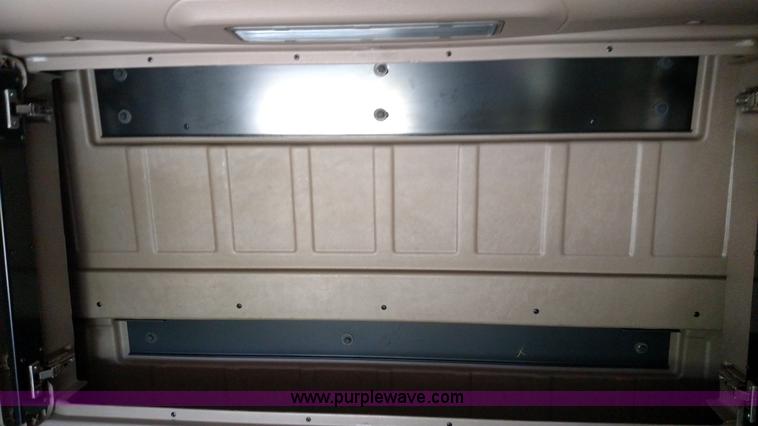 image for item K1139 2006 International Eagle 9400i semi truck