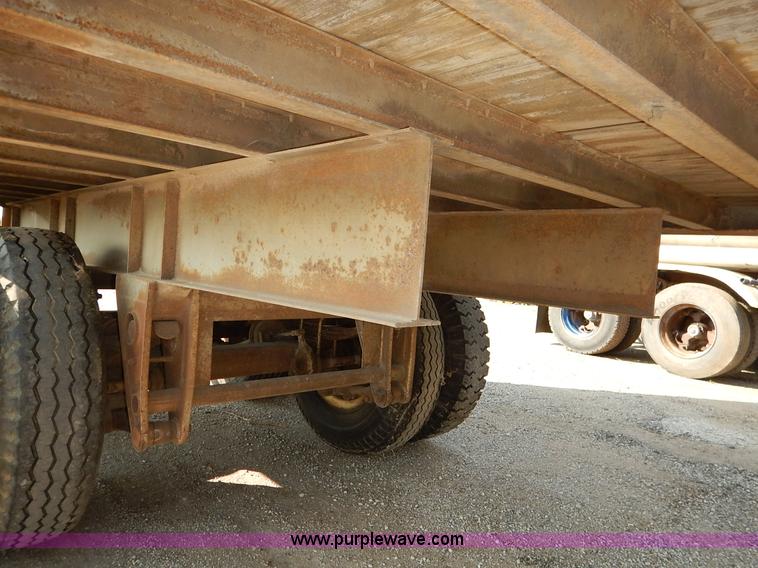 image for item K1597 1970 Fruehauf FBZ9F240 dry van trailer