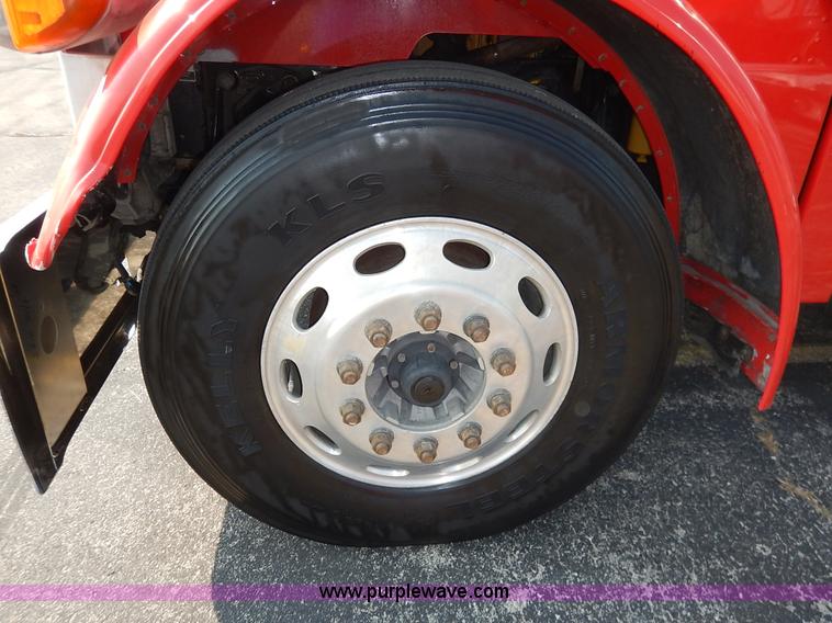 image for item K1609 2007 Peterbilt 379 semi truck