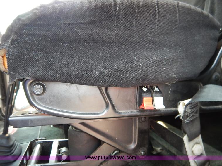 image for item K1609 2007 Peterbilt 379 semi truck