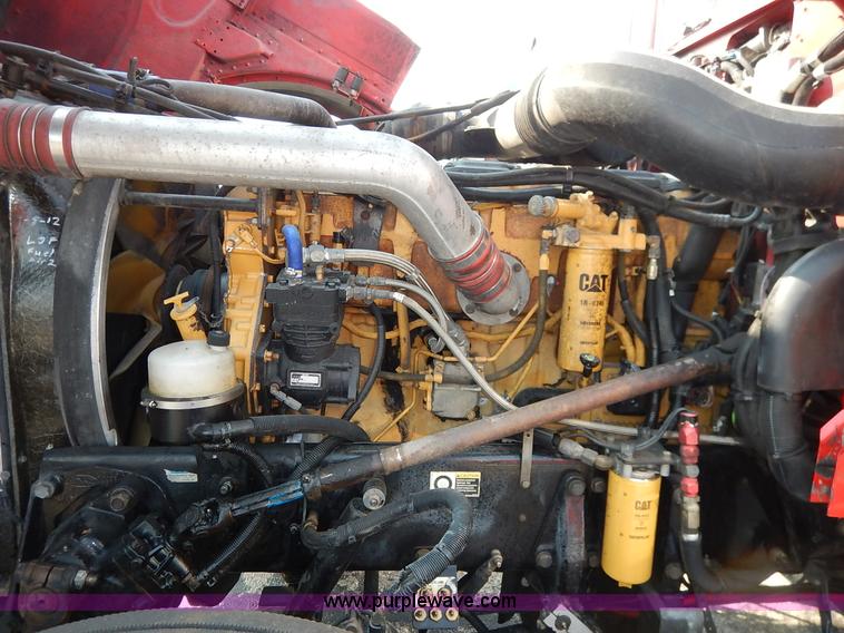 image for item K1609 2007 Peterbilt 379 semi truck