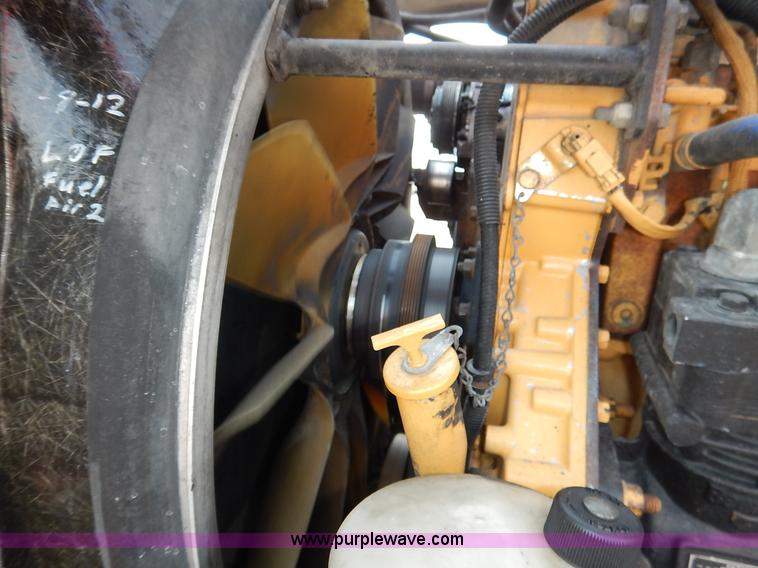 image for item K1609 2007 Peterbilt 379 semi truck