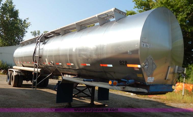image for item K1617 1977 Karikool cargo tanker trailer