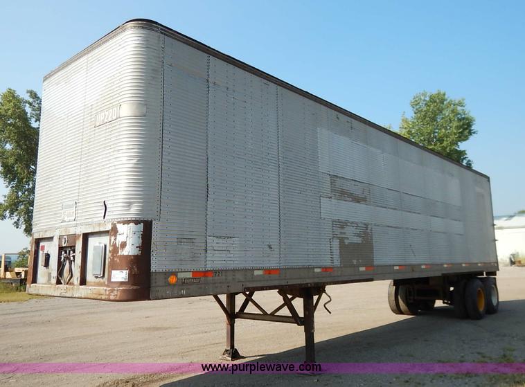 image for item K1628 1969 Fruehauf FBZ9F240 dry van trailer