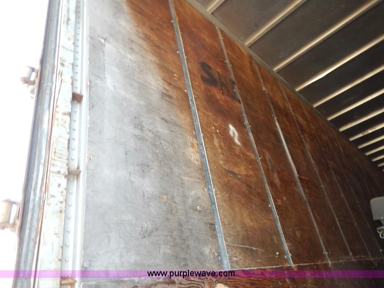 image for item K1628 1969 Fruehauf FBZ9F240 dry van trailer