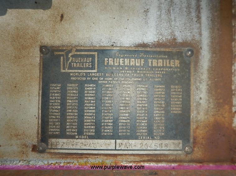 image for item K1628 1969 Fruehauf FBZ9F240 dry van trailer