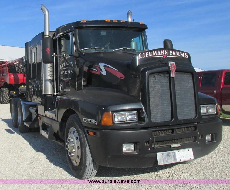 image for item K5109 1991 Kenworth T600 semi truck