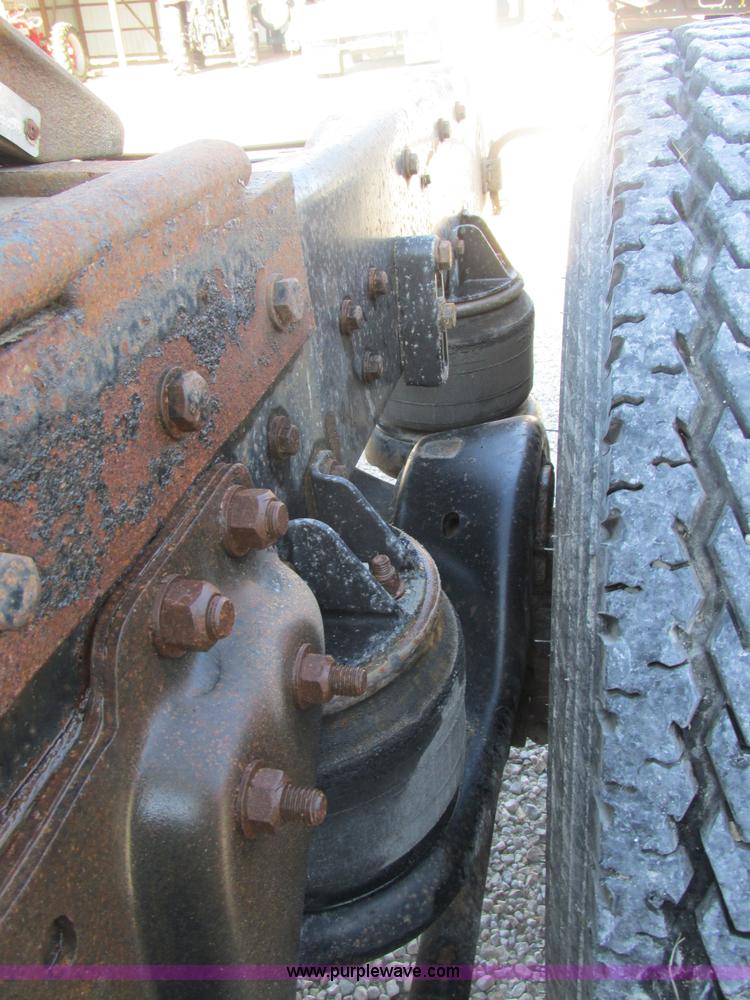 image for item K5109 1991 Kenworth T600 semi truck