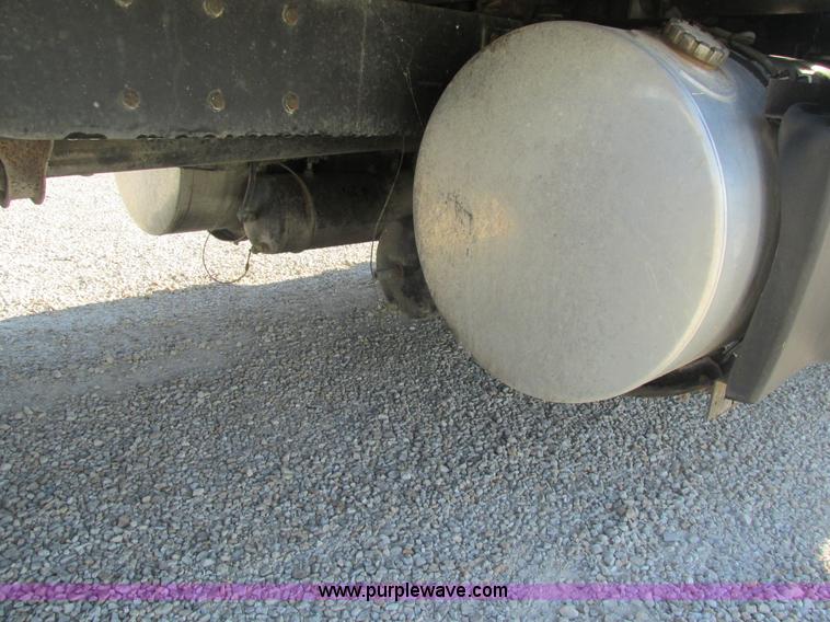 image for item K5109 1991 Kenworth T600 semi truck