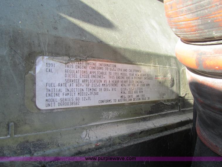 image for item K5109 1991 Kenworth T600 semi truck