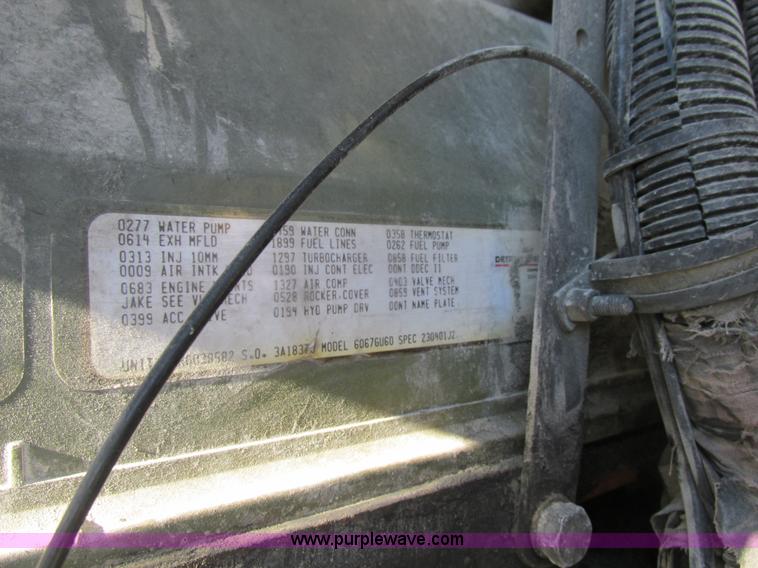 image for item K5109 1991 Kenworth T600 semi truck