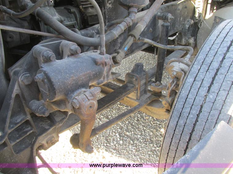 image for item K5109 1991 Kenworth T600 semi truck