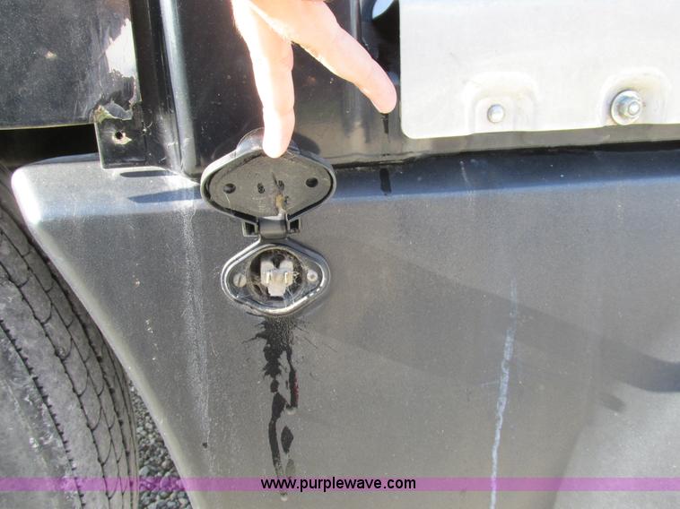 image for item K5109 1991 Kenworth T600 semi truck