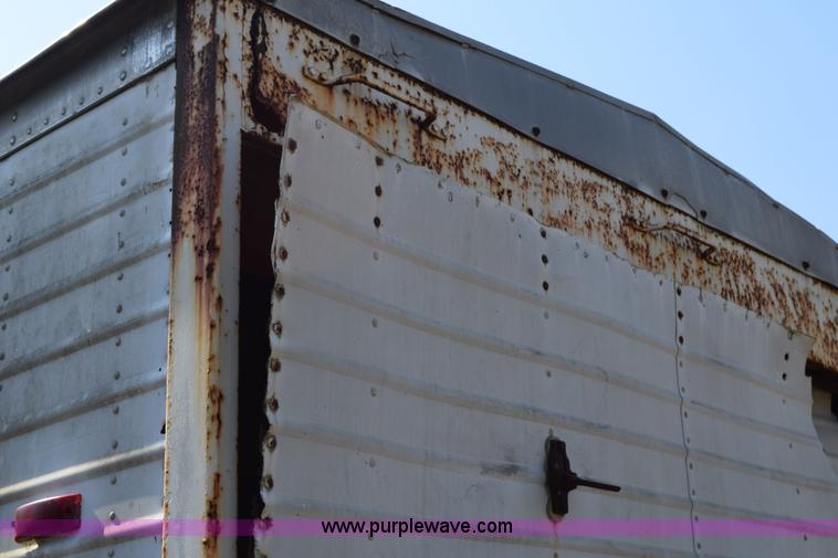 image for item K6191 1983 Timpte double hopper grain trailer