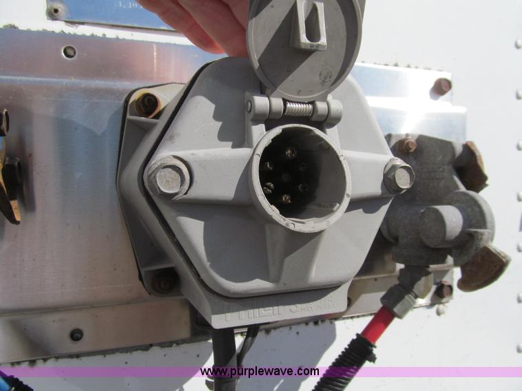 image for item K6324 2005 Great Dane 7411TP-SA dry van trailer