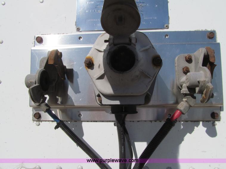 image for item K6325 2005 Great Dane 7411TP-SA dry van trailer