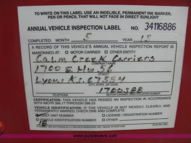 image for item K8720 2005 Kenworth T800 semi truck