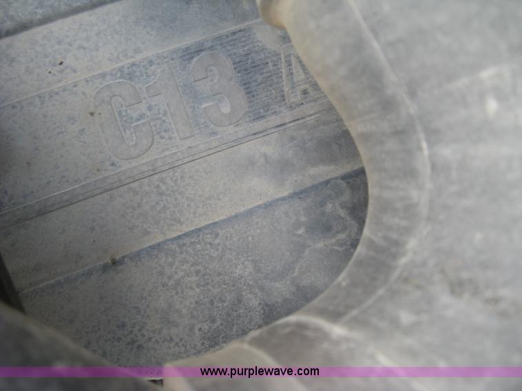 image for item K8720 2005 Kenworth T800 semi truck