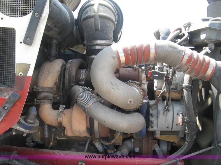 image for item K8720 2005 Kenworth T800 semi truck