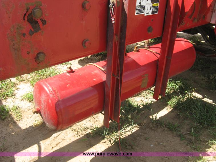 image for item K8720 2005 Kenworth T800 semi truck