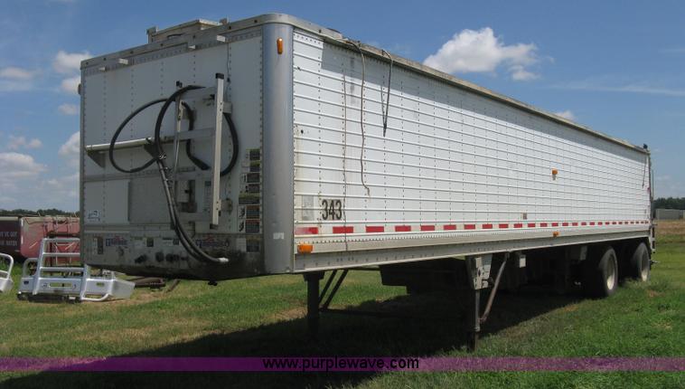image for item K8721 2003 Wilson DWBT-600 belt trailer