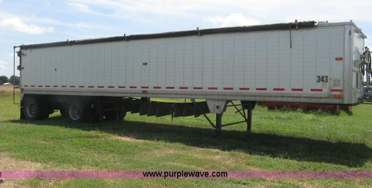 image for item K8721 2003 Wilson DWBT-600 belt trailer