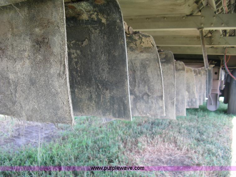 image for item K8721 2003 Wilson DWBT-600 belt trailer