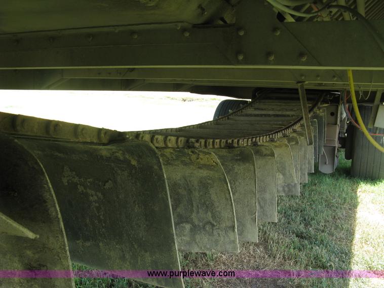 image for item K8721 2003 Wilson DWBT-600 belt trailer