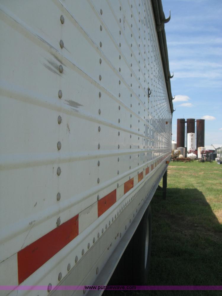 image for item K8721 2003 Wilson DWBT-600 belt trailer