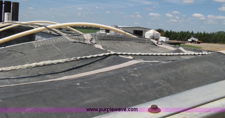 image for item K8721 2003 Wilson DWBT-600 belt trailer