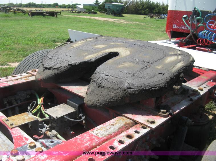 image for item K8722 2008 International 9200i semi truck