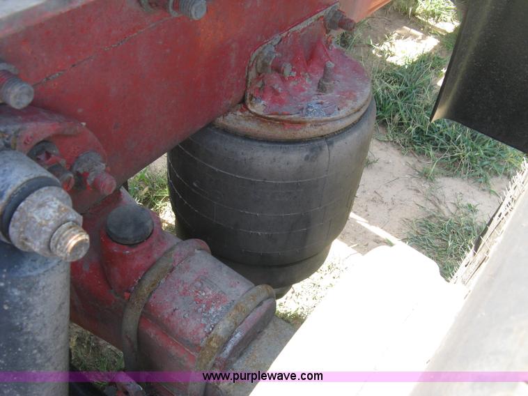 image for item K8722 2008 International 9200i semi truck