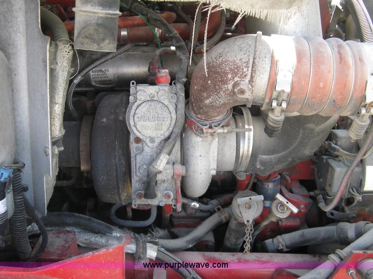 image for item K8722 2008 International 9200i semi truck