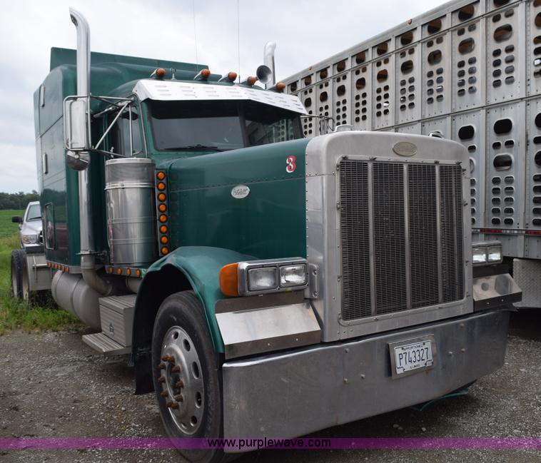 image for item L3476 1998 Peterbilt 379 semi truck