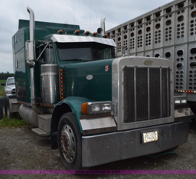 image for item L3476 1998 Peterbilt 379 semi truck