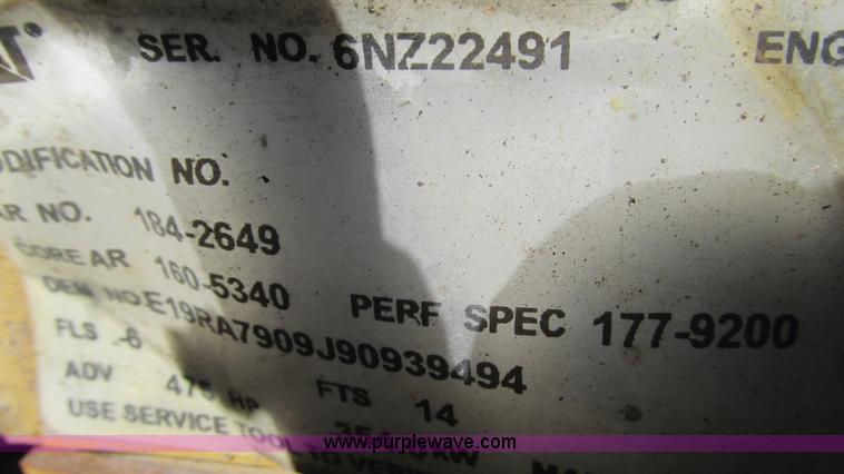 image for item L5251 2001 Peterbilt 379 semi truck