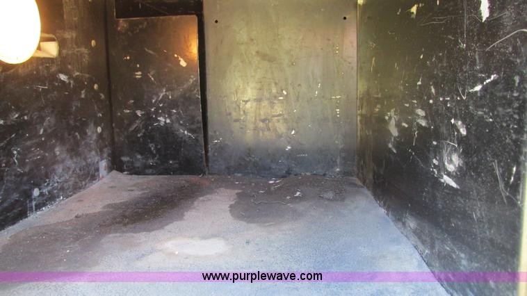 image for item L5251 2001 Peterbilt 379 semi truck